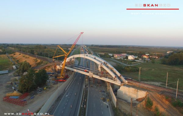 Zdjęcia z budowy wiaduktu kolejowego na trasie S8 k. Mszczonowa.